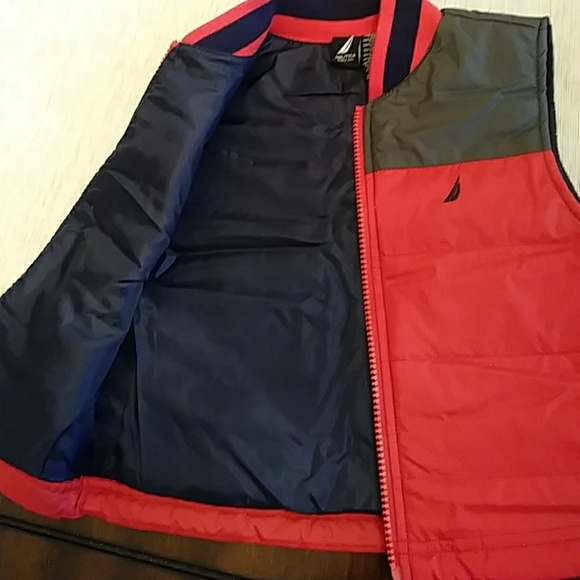 2 piece Nautica outfit. - Picture 6 of 8